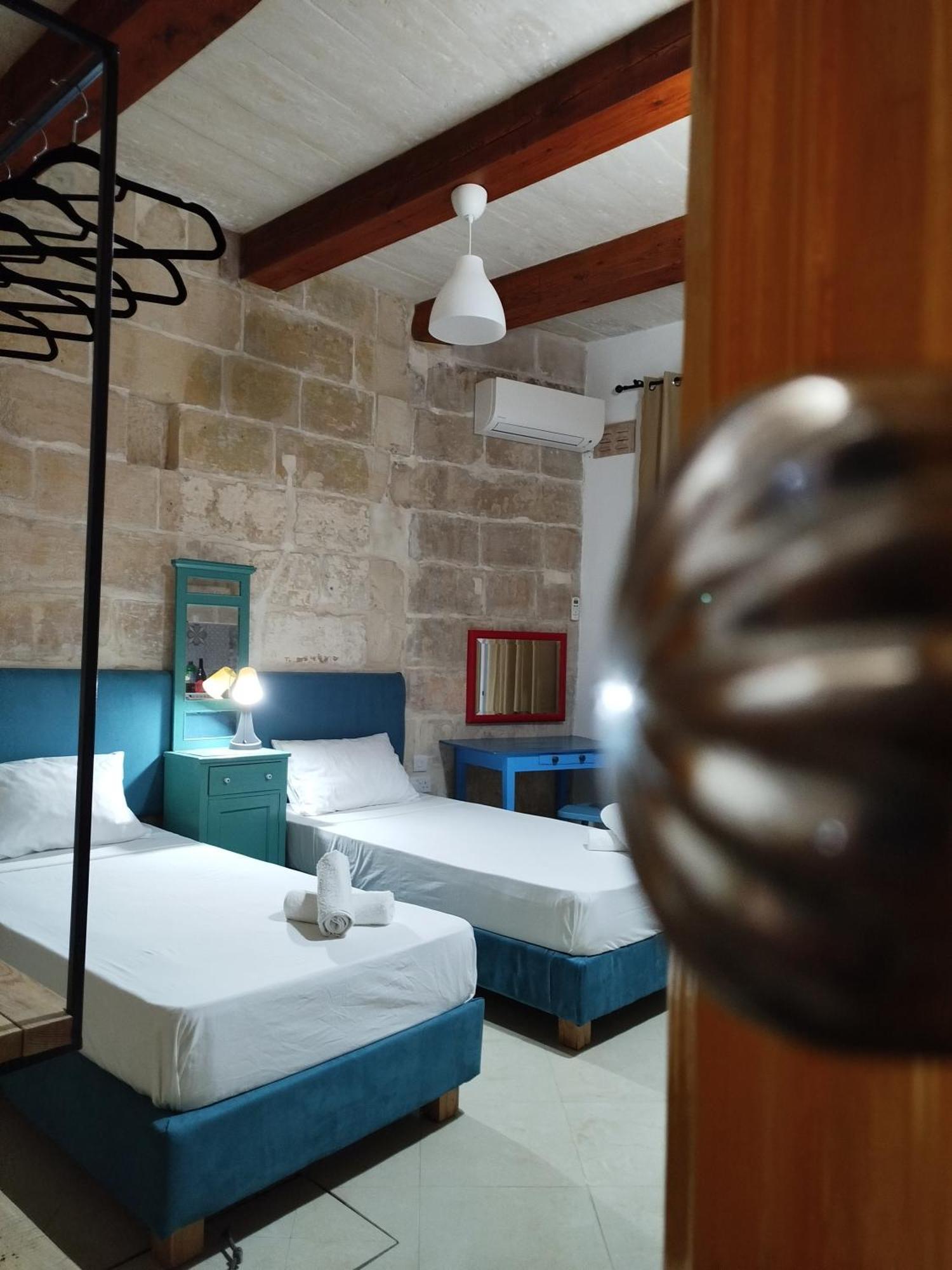 סליאמה Limestone Sun Suites מראה חיצוני תמונה