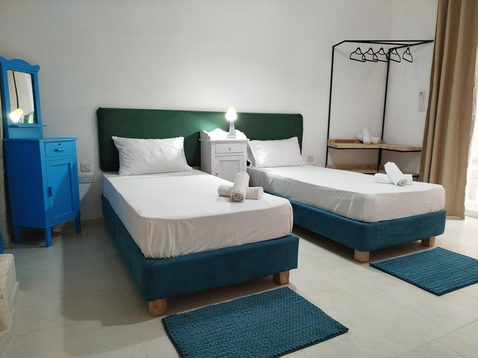 סליאמה Limestone Sun Suites חדר תמונה