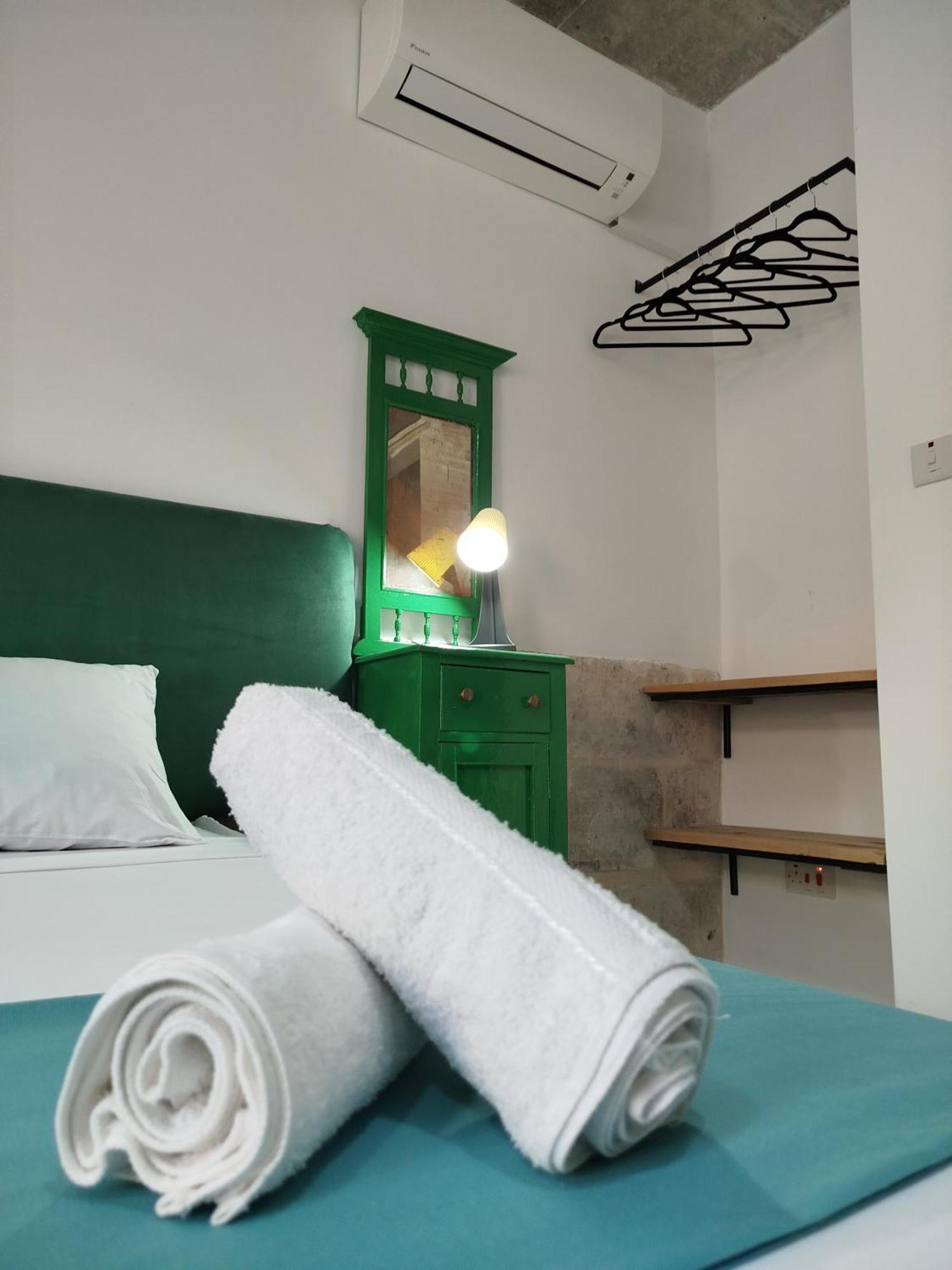 סליאמה Limestone Sun Suites חדר תמונה